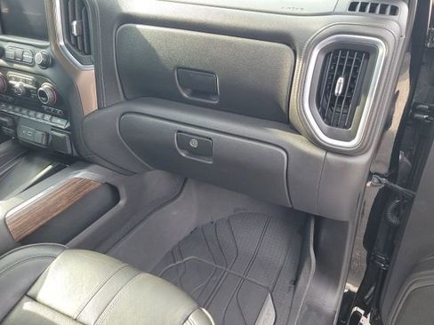 Used 2020 Chevrolet Silverado 1500 High Country w/ Technology Package AWD/4WD image 17