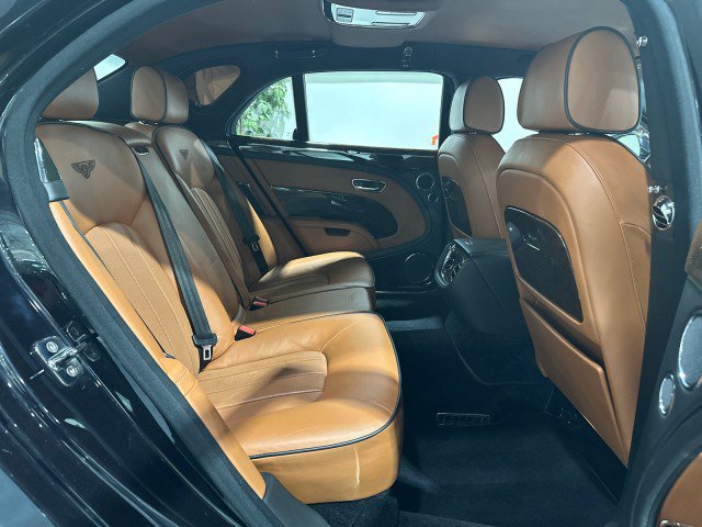 Used 2011 Bentley Mulsanne RWD image 52