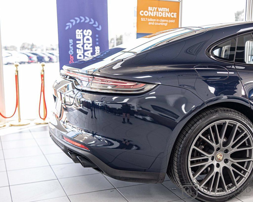 Used 2023 Porsche Panamera 4 Platinum Edition w/ Assistance Package AWD/4WD image 15