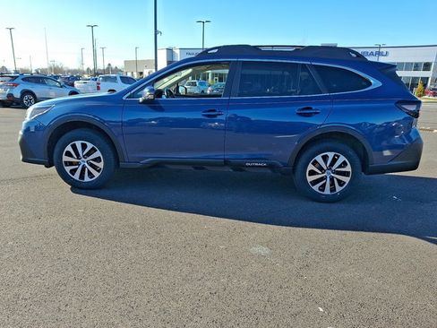 Used 2021 Subaru Outback Premium image 4