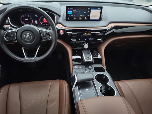Used 2024 Acura MDX SH-AWD w/ Technology Package image 15