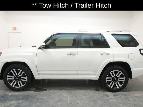 Used 2015 Toyota 4Runner Limited image 4