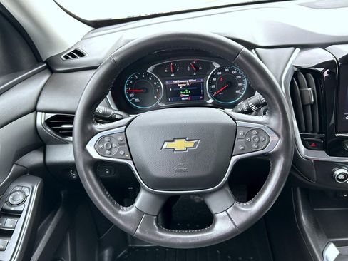 Certified 2020 Chevrolet Traverse LT w/ Driver Confidence II Package image 11