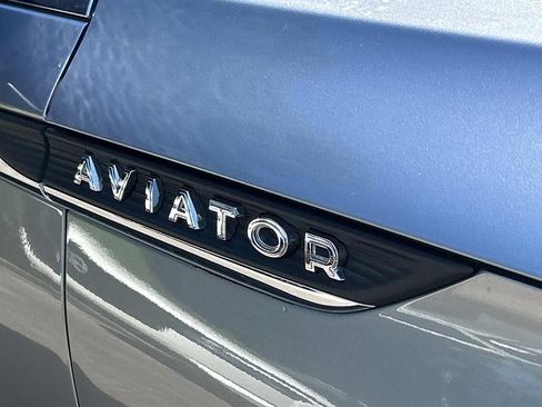 Used 2020 Lincoln Aviator Reserve w/ Equipment Group 201A AWD/4WD image 12