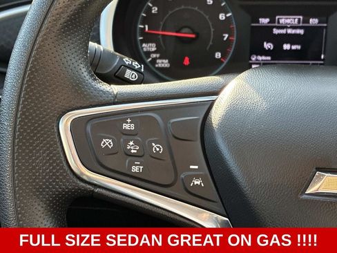 Used 2024 Chevrolet Malibu LT FWD image 24