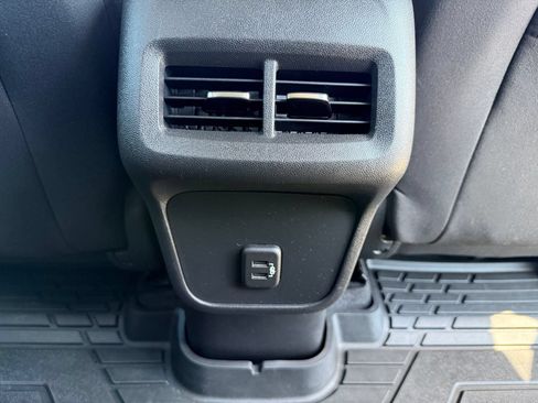 Certified 2019 Chevrolet Equinox LT AWD/4WD image 34