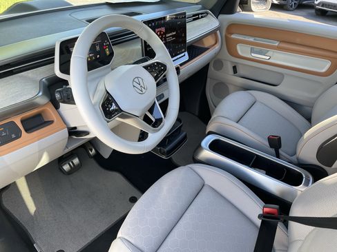 New 2025 Volkswagen ID. Buzz 1st Edition image 16