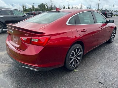 Used 2024 Chevrolet Malibu RS FWD image 3