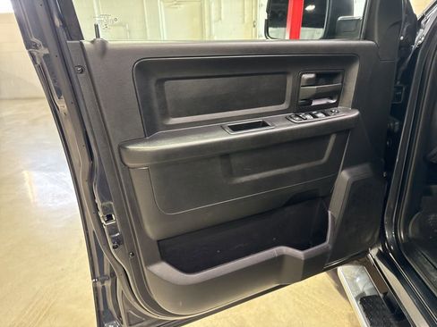 Used 2014 RAM 1500 Express image 22