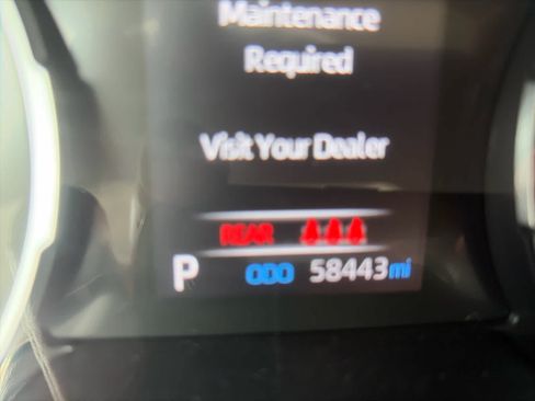 Certified 2022 Toyota RAV4 LE AWD/4WD image 9