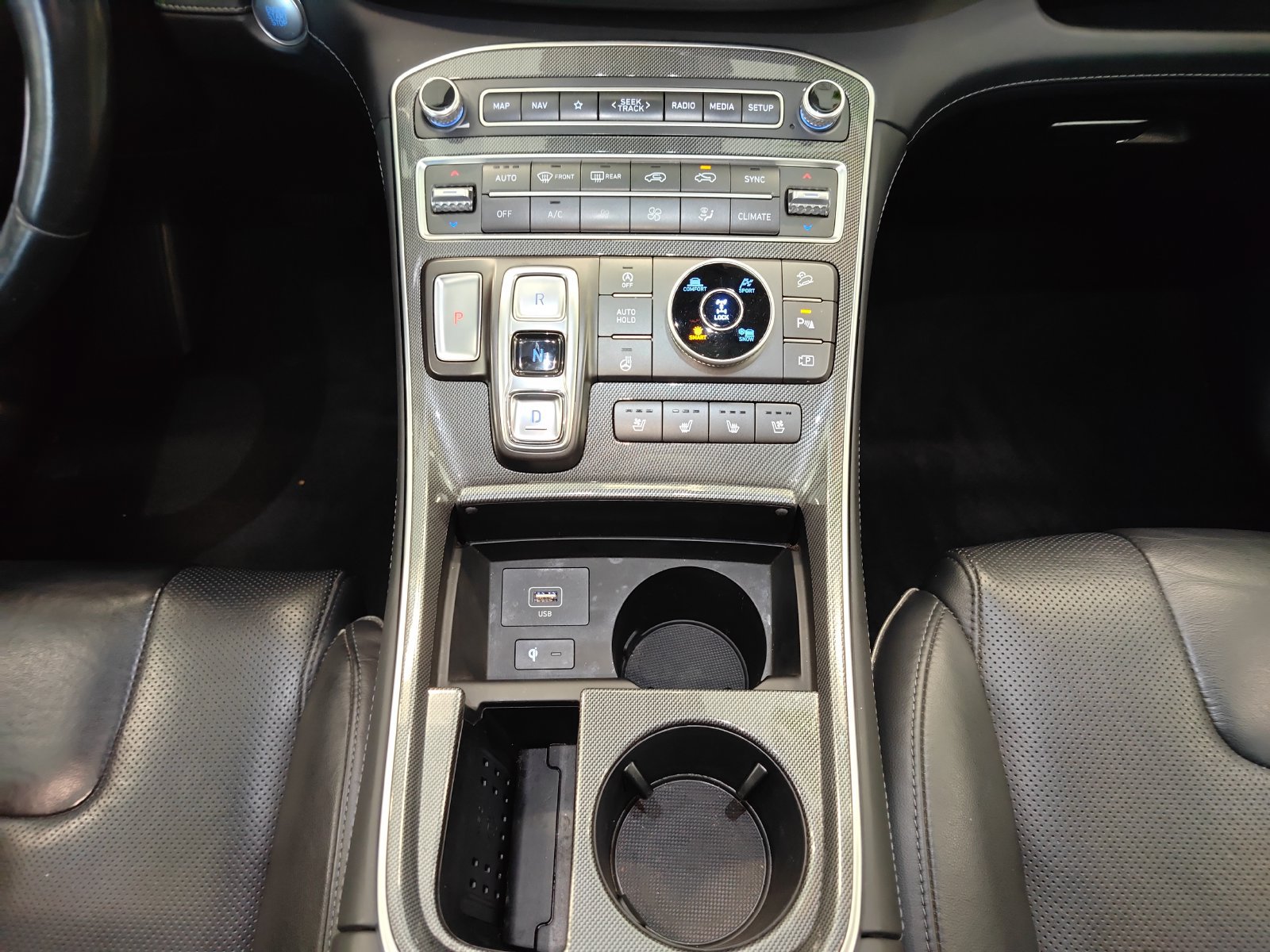 Used 2021 Hyundai Santa Fe Limited AWD/4WD image 27