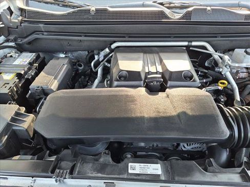 Used 2024 Chevrolet Colorado LT w/ LT Convenience Package RWD image 23