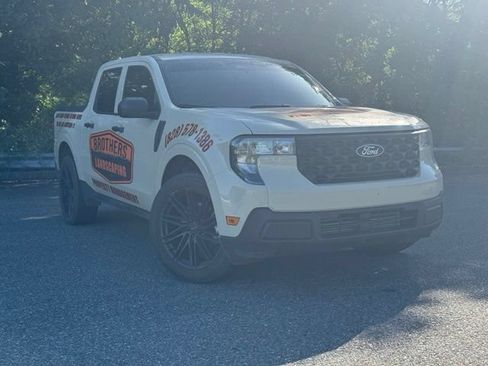 Used 2025 Ford Maverick XL w/ Equipment Group 102A AWD/4WD image 3