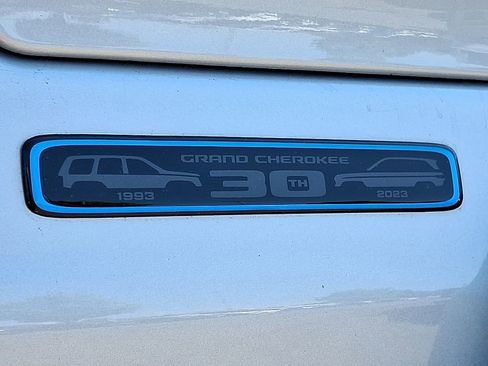 Used 2023 Jeep Grand Cherokee 30th Anniversary AWD/4WD image 36