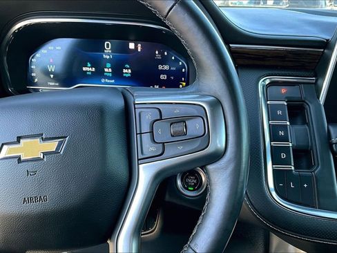 Used 2022 Chevrolet Tahoe Premier AWD/4WD image 14