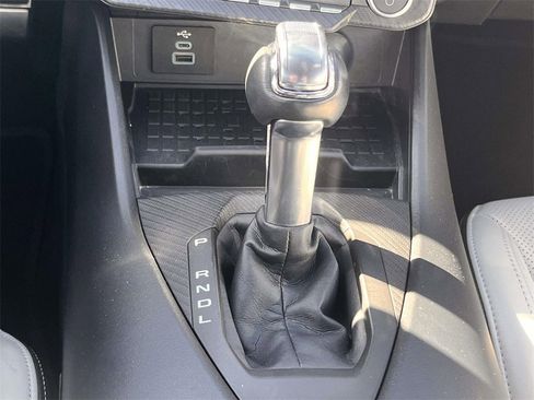 Used 2024 Ford Mustang Premium image 20