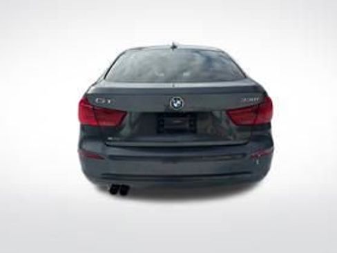Used 2018 BMW 330i Gran Turismo xDrive image 7