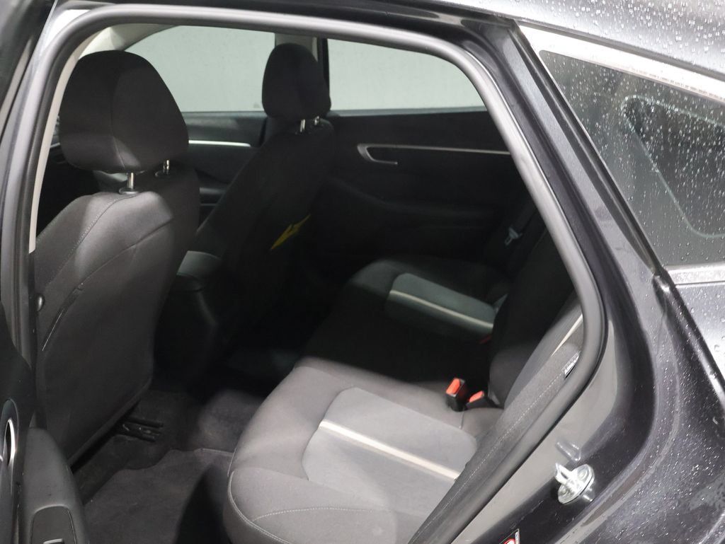 Used 2021 Hyundai Sonata SEL FWD image 18