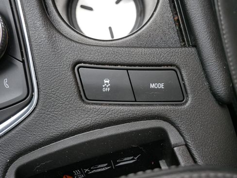 Certified 2023 Cadillac XT6 Premium Luxury image 22