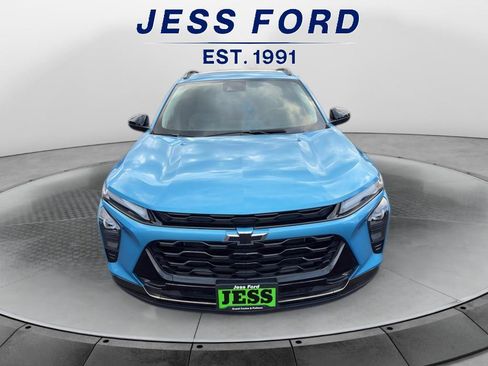 Used 2025 Chevrolet Trax ACTIV w/ Sunroof Package image 8