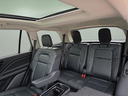 New 2026 Lincoln Aviator Reserve image 10