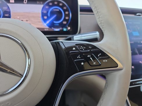 Certified 2022 Mercedes-Benz EQS 450+ Sedan image 18