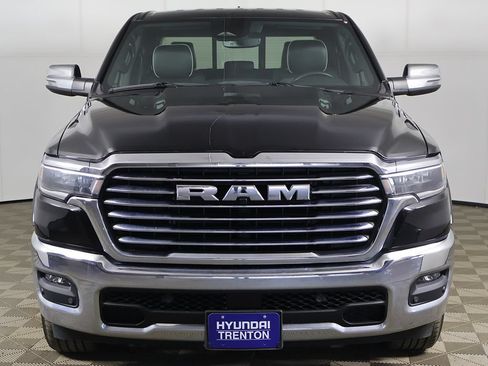Used 2025 RAM 1500 Laramie AWD/4WD image 13