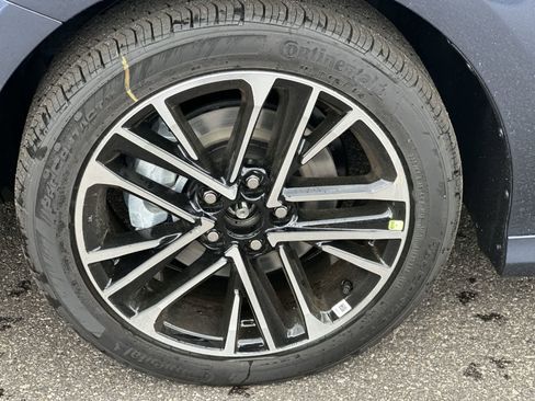 New 2026 Toyota Camry XLE AWD/4WD image 15