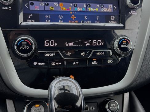 Used 2019 Nissan Murano SV image 12