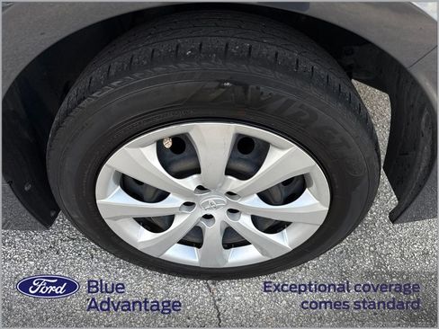 Used 2023 Toyota Corolla LE image 11