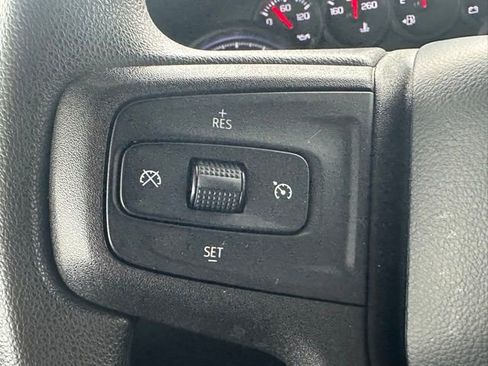 Used 2020 Chevrolet Silverado 1500 Custom w/ Custom Value Package image 31