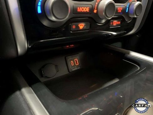 Used 2019 Nissan Pathfinder SV image 56