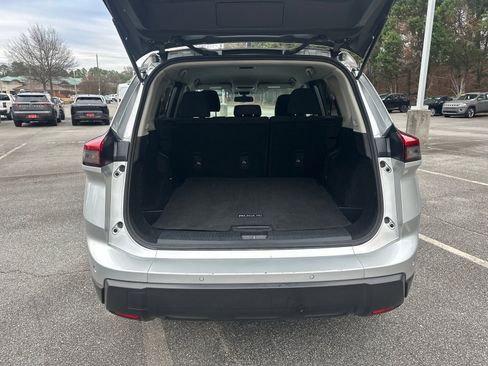 Used 2024 Nissan Rogue S image 18