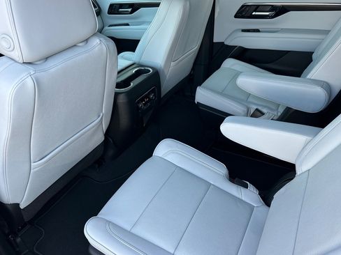 New 2026 Chevrolet Tahoe Premier image 12