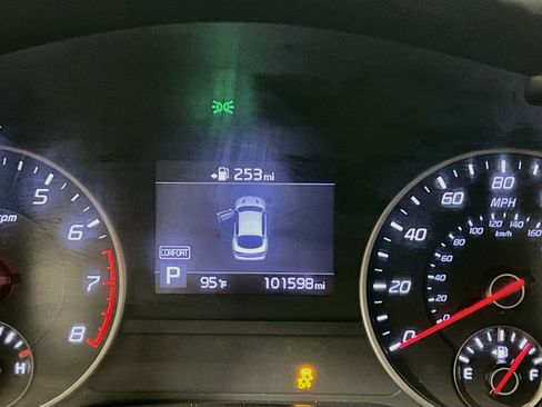 Used 2019 Kia Stinger RWD image 22