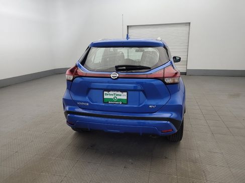 Used 2021 Nissan Kicks SV image 7
