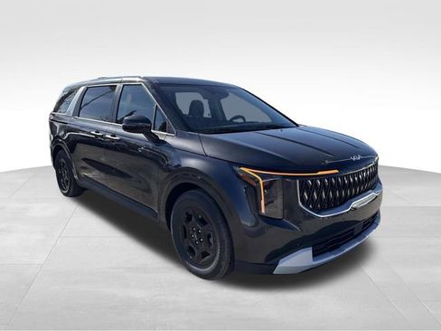 New 2026 Kia Carnival LX FWD image 1