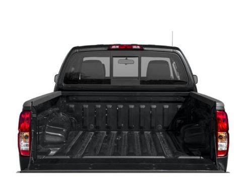 Used 2015 Nissan Frontier SV w/ SV Value Truck Package AWD/4WD image 16