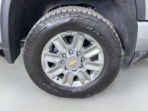 Used 2024 Chevrolet Silverado 2500 High Country w/ Technology Package AWD/4WD image 29