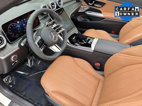 Used 2026 Mercedes-Benz CLE 300 4MATIC Cabriolet image 4