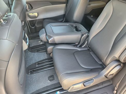 New 2026 Kia Carnival SX FWD image 23