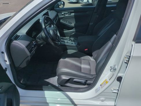 Used 2025 Honda Civic Sport image 15