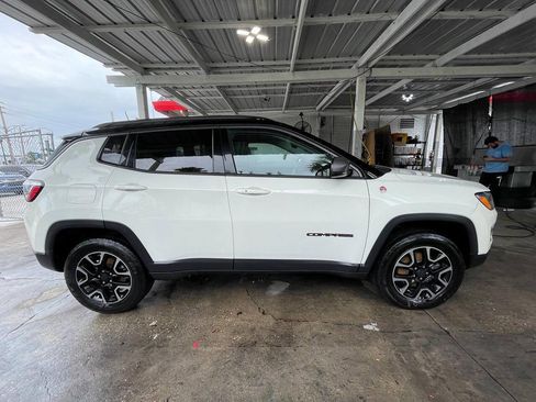 Used 2019 Jeep Compass Trailhawk AWD/4WD image 18