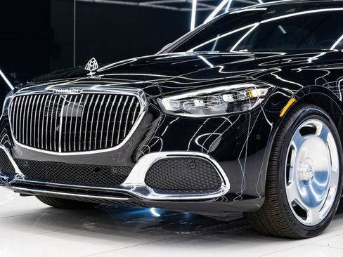 Used 2022 Mercedes-Benz Maybach S 580 4MATIC image 4