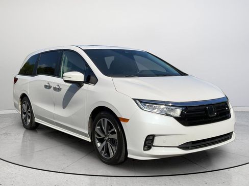 Used 2024 Honda Odyssey Touring image 1