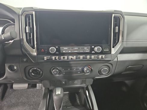 New 2026 Nissan Frontier SV w/ Tow Package AWD/4WD image 18