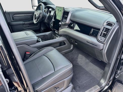 Used 2026 RAM 3500 Limited AWD/4WD image 30