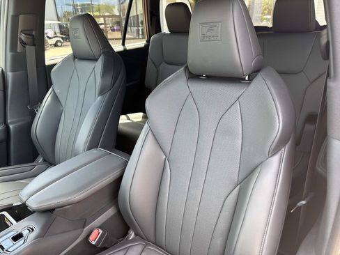 New 2026 Lexus TX 500h AWD image 20