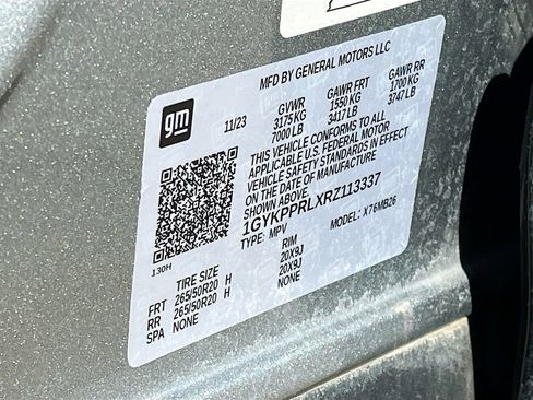 Used 2024 Cadillac Lyriq Luxury w/ LPO, Floor Liner Package AWD/4WD image 14