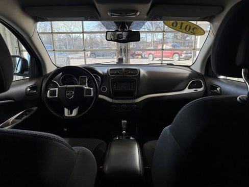 Used 2016 Dodge Journey SE w/ Flexible Seating Group image 16
